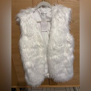 NWT Women's Sztopfocus Faux Fur White Lined Vest - Size M
